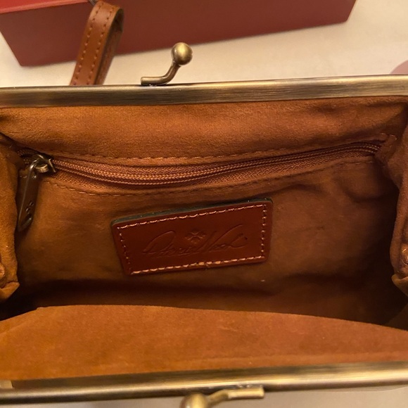 NIB Patricia Nash Kiss lock Wristlet - Floral Vintage Victorian Garden - Picture 4 of 9